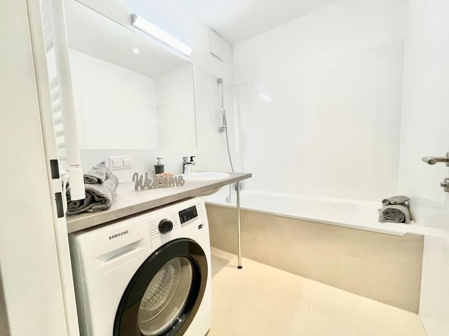 Premium Apartment With Terrace, A/C, Free Wifi And Netflix Wien Ngoại thất bức ảnh